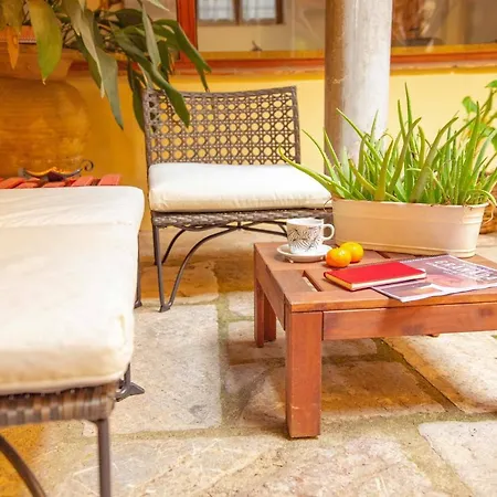 Alh Patio Apartamentos-2